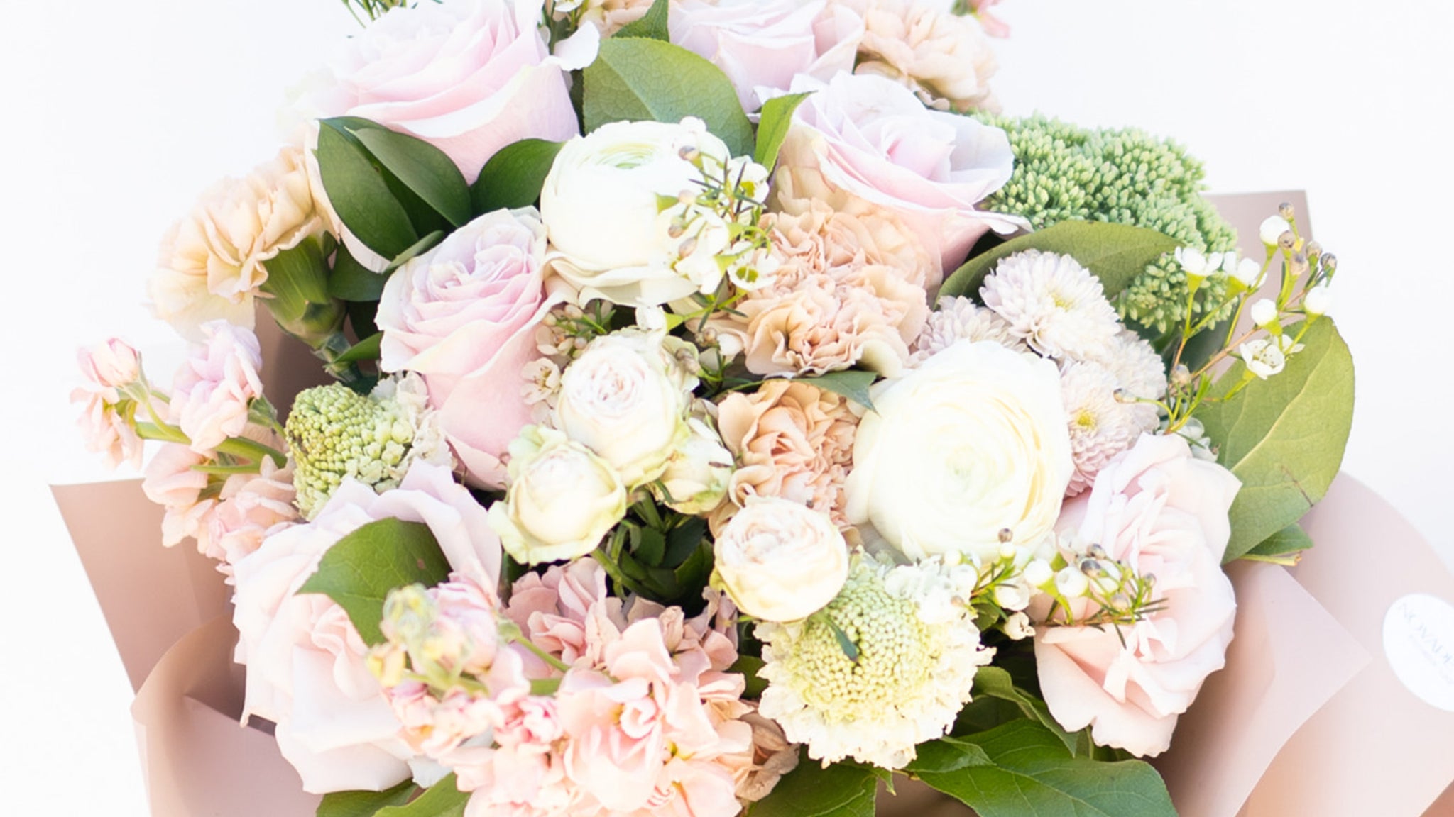 Elevating Your Phoenix Wedding with Novapetal's Floral Mastery