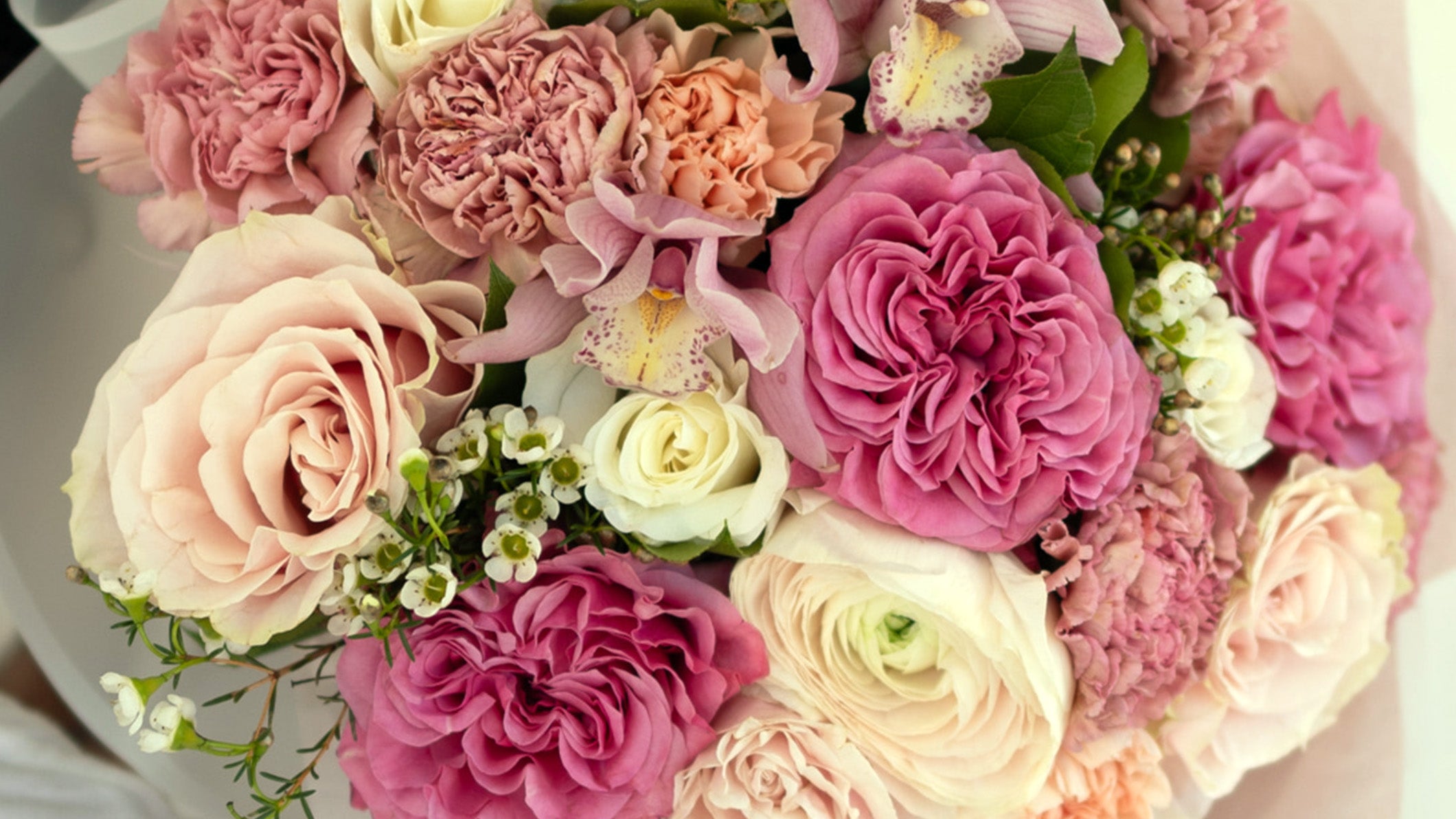 Why Local Flower Shops Matter: Supporting Your Community