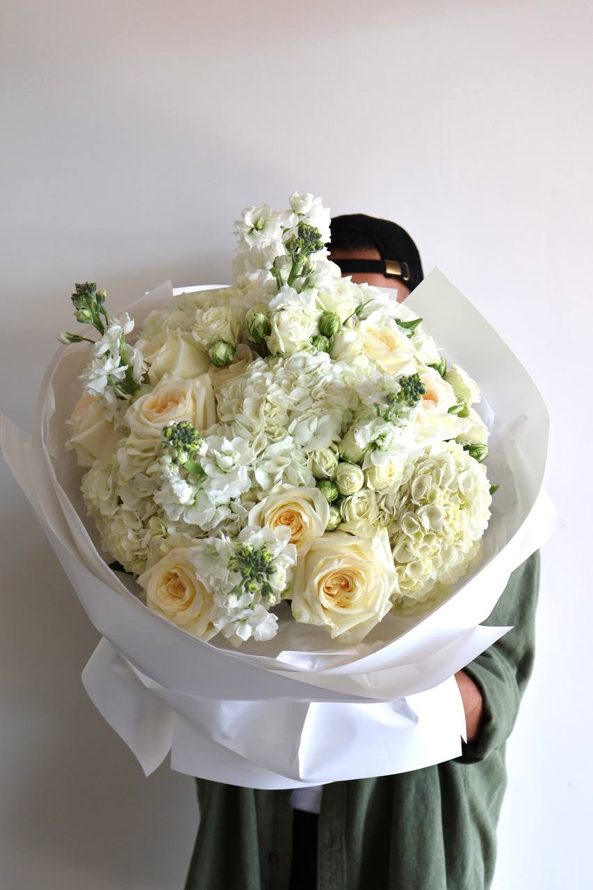 Ivory Dreams Hand-Tied Bouquet