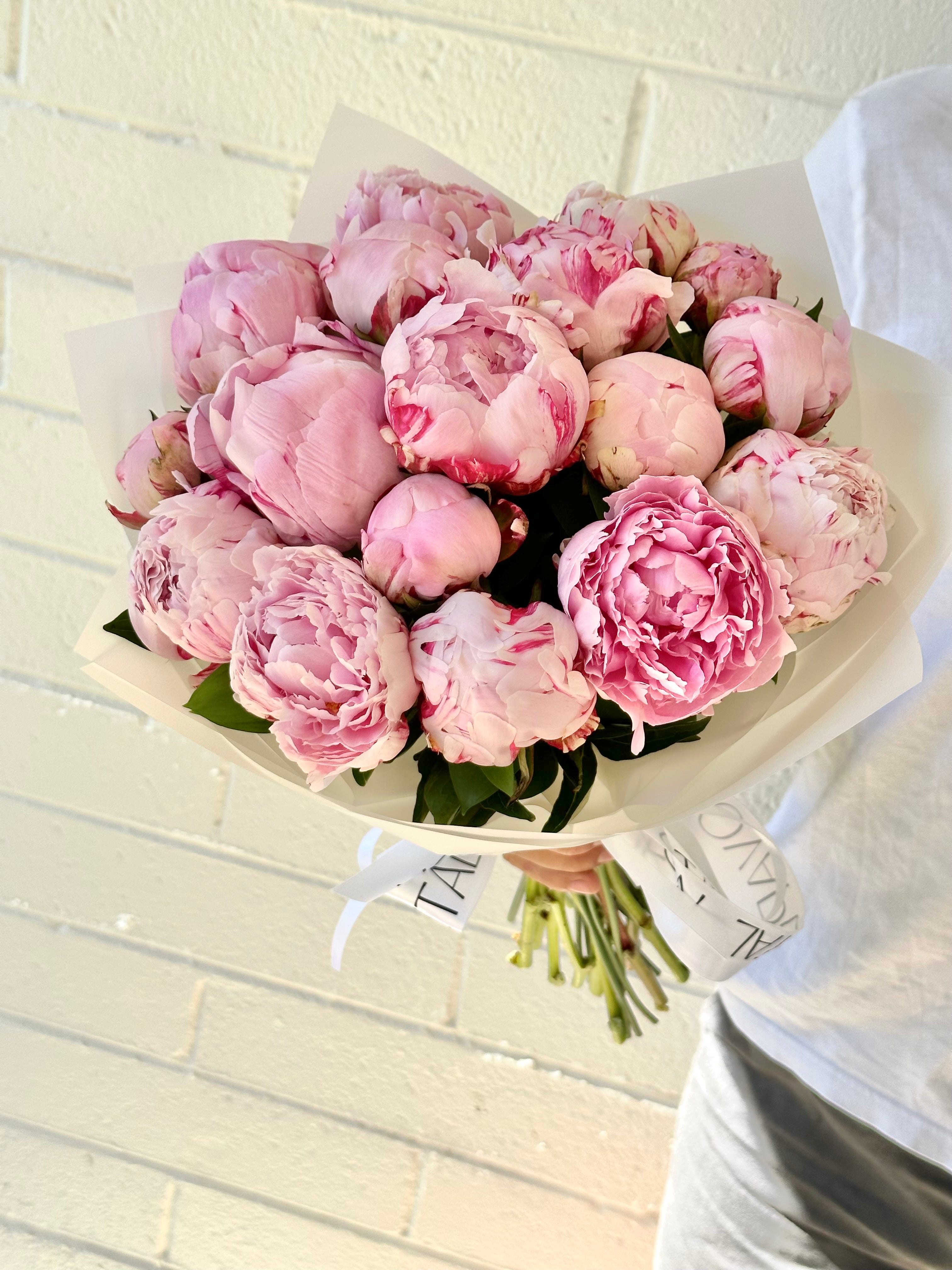 Pink Peony Flower Bouquet Peony Flower Arrangement Delivery In Miami pink-peony-flower-bouquet-peony-flower-arrangement-delivery-in-miami