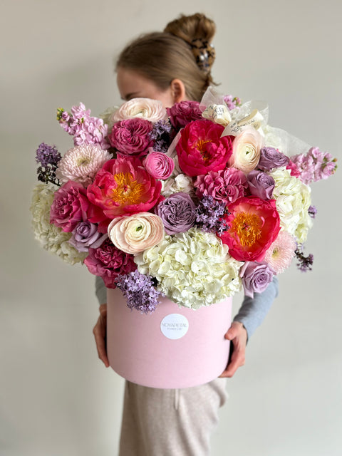 Lilu box arrangement &mdash; same-day flower delivery to Glendale, Arizona