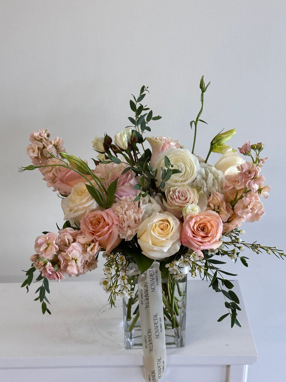 Designer choice in Rectangular and Oval  Vase blush/peach Pallet