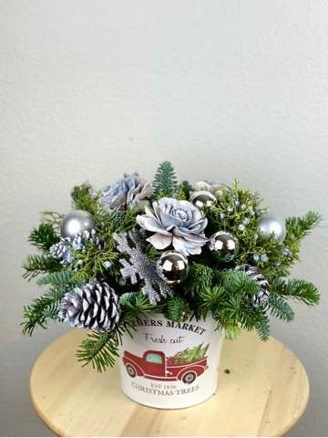 Silver Lining Centerpiece-Flower Lab-Centerpiece,Christmas,Fresh cut pines,holiday,Perfect for the holidays,Reuseable,Silver
