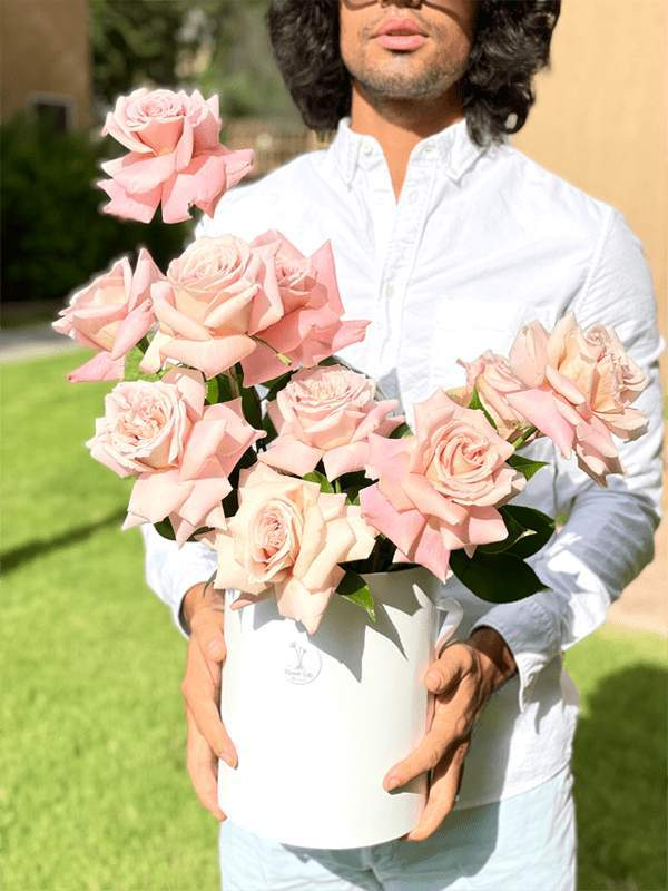 Premium Dozen Pink Roses in Box-Flower Lab-Art,Box Art,box flower,box flowers,boxes,celebration,Desk,Desk Buddy,fall,great present,happiness,happy birthday,large,large box,love,lust,phoenix,pink,pink rose,pink roses,Premium Boxes,Premium Pink Roses,Premium Roses,roses,summer,Work present